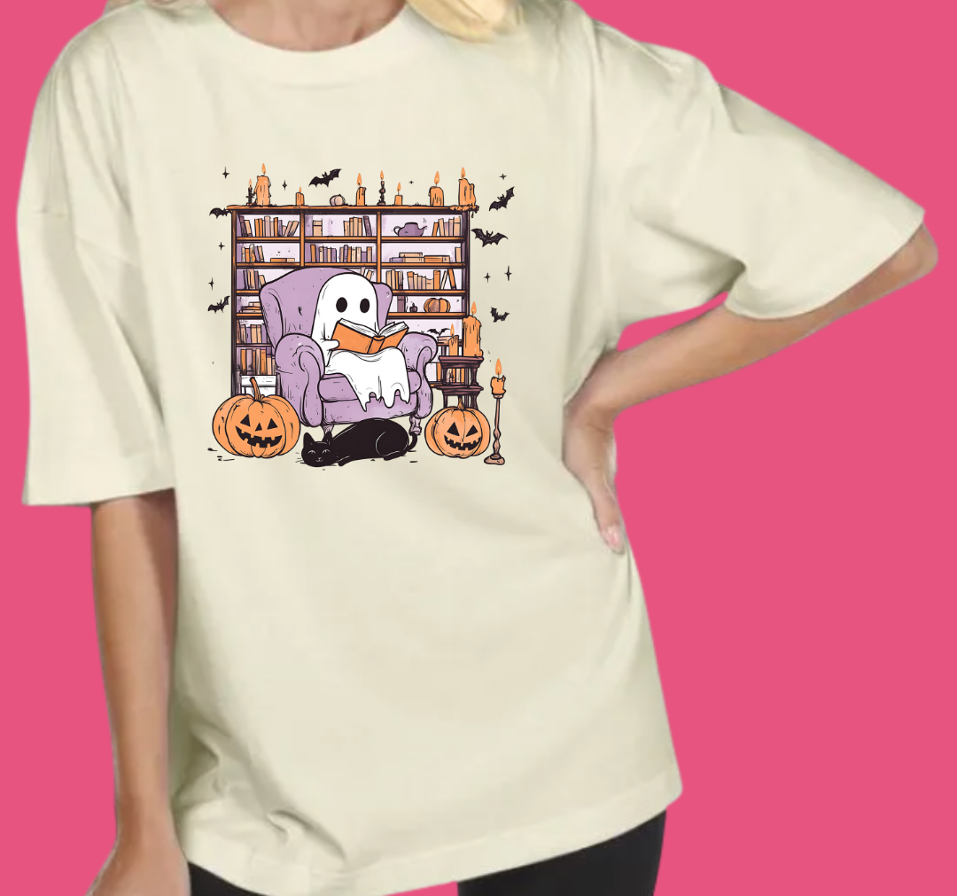 "Reading at the Spooky Library" Oversize Tshirt - Pre Order (01/09/2025)