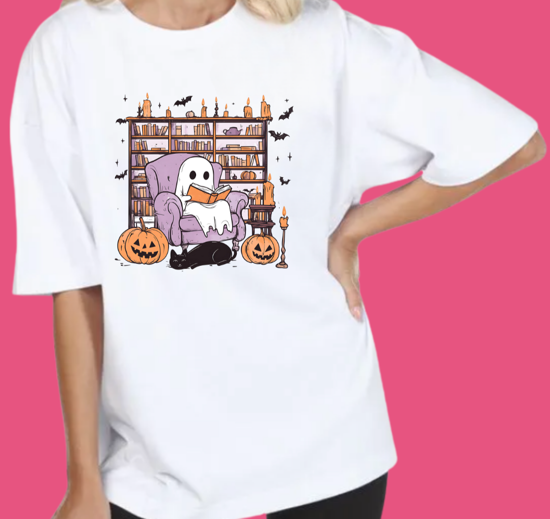"Reading at the Spooky Library" Oversize Tshirt - Pre Order (01/09/2025)