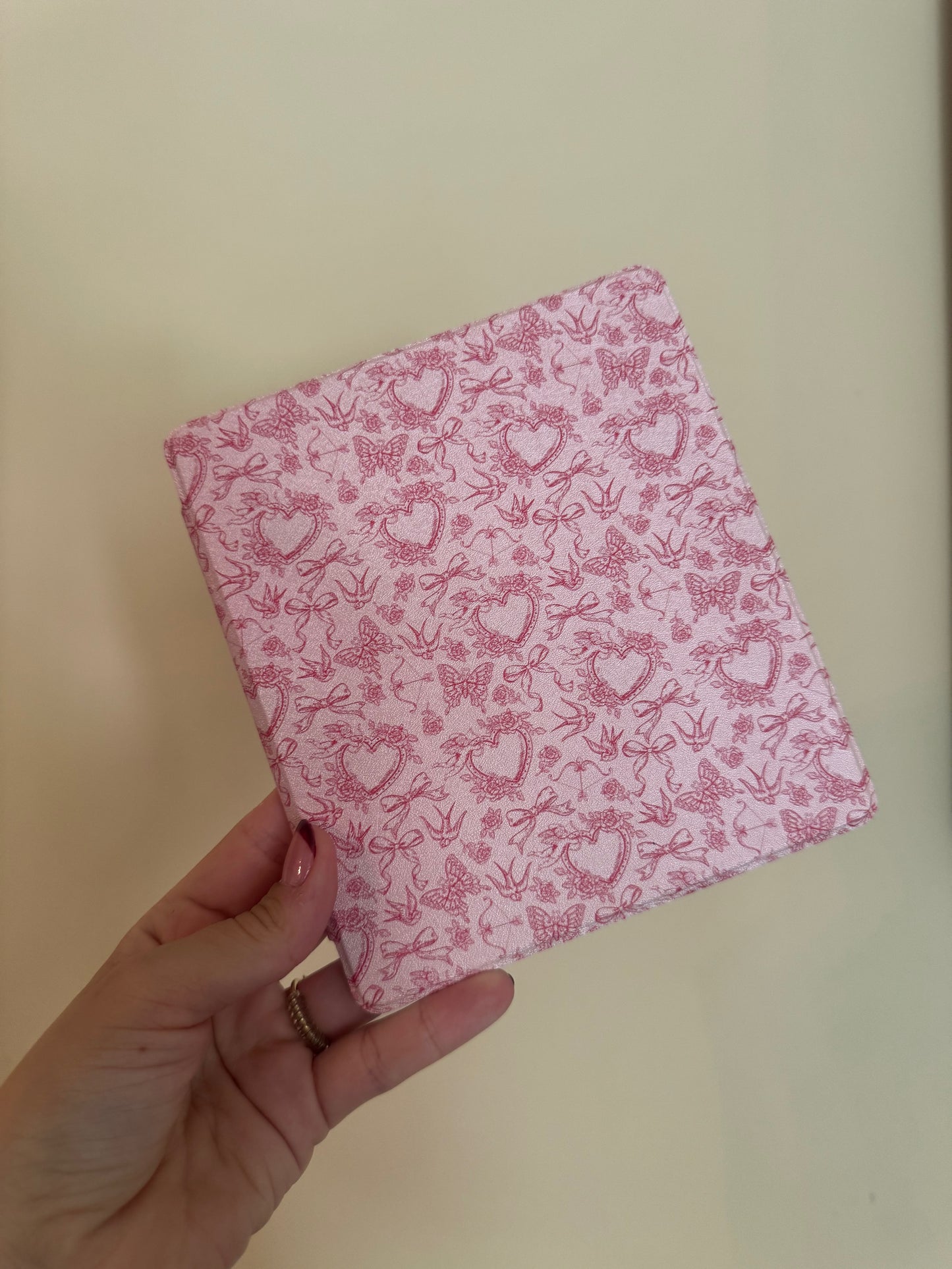 Heart & Angels Oasis Kindle Case