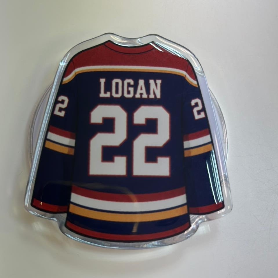 "Logan - Off Campus" MagSafe Kindle Grip